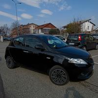 lancia Ypsilon goold