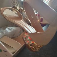 Sandalo con tacco gioiello