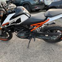 Ktm duke 125