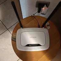 Router TP-Link TL-WR841ND