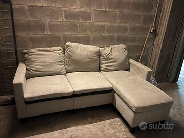 DIVANO CON PENISOLA IN TESSUTO GRIGIO 