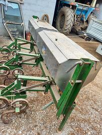 Spandi concime spargi sale per mais