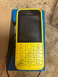 Nokia 220 giallo
