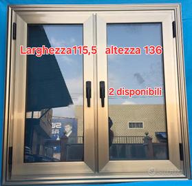 4 finestre in alluminio complete di telaio