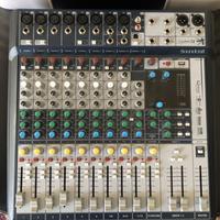 Mixer soundcraft segnature 12