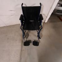 Carrozzina Standard per Anziani e Disabili