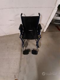 Carrozzina Standard per Anziani e Disabili