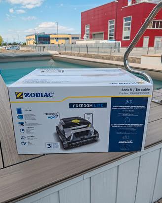 ROBOT PER PISCINA