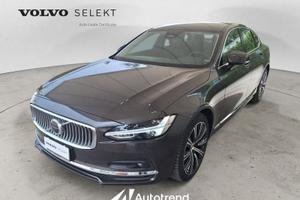 Volvo S90 B4 197+14 CV Mild Hibrid Benzina Au...