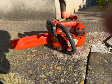 Motosega Husqvarna T525