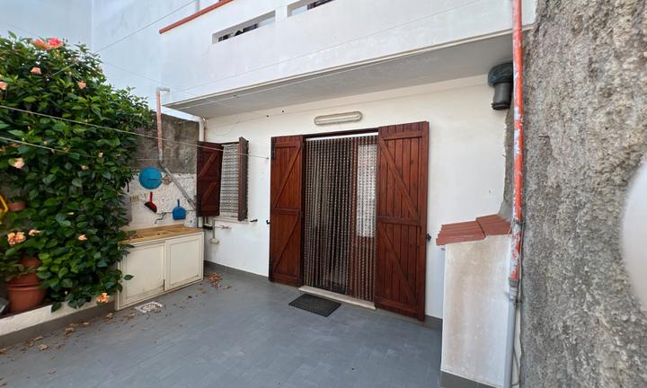 Casa indipendente in Via Siciliani a Calasetta