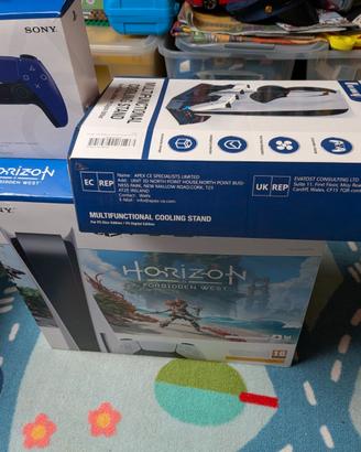 PlayStation 5 con DualSense e Horizon Forbidden