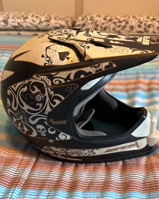 Casco cross NOFEAR PRIME