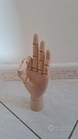 mano snodabile in legno  cm 26