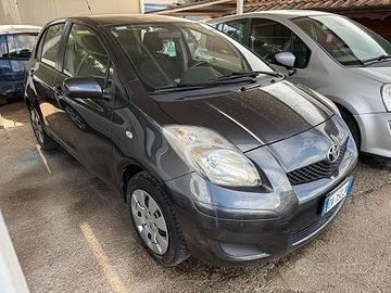 Toyota Yaris 1.0 5 porte Now