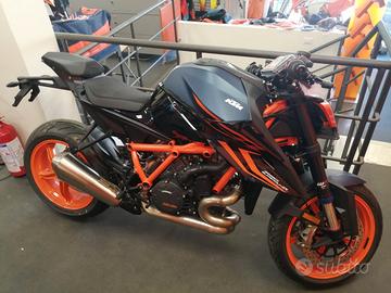 KTM 1290 Super Duke R EVO (TECH PACK)