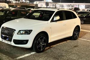 AUDI Q5 1ª serie - 2011