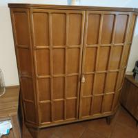 Mobile credenza in legno massello stile classico