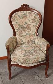 poltrona stile barocco in legno e stoffa usata ma