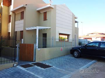 Ampia soluzione con giardino