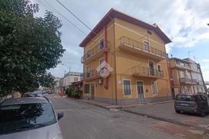 4 LOCALI A BOTRICELLO