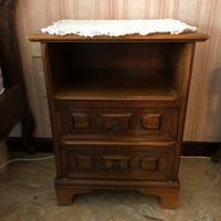 Coppia di Comodini in Legno Massello