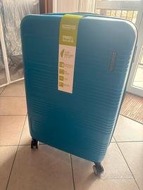 Valigia grande American Tourister (nuova)