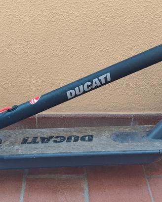 Monopattino elettrico Ducati Pro Evo 1