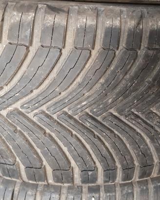 Gomme auto