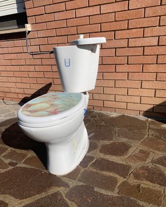 Wc completo di vasca esterna