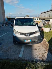 Furgone nissan nv200