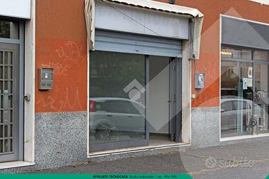 NEGOZIO A SETTIMO MILANESE
