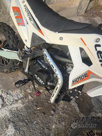 Moto cross