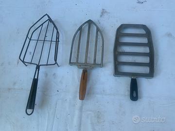 Appoggia ferro da stiro.