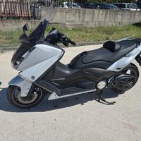 Yamaha T Max 530