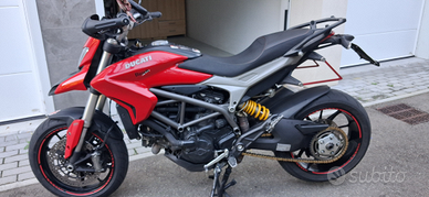 Ducati hyperstrada 821