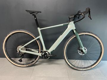 GRAVEL ASSISTITA WILIER ADLAR HYBRID TG M