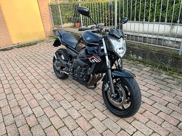 Yamaha XJ6 - 2012