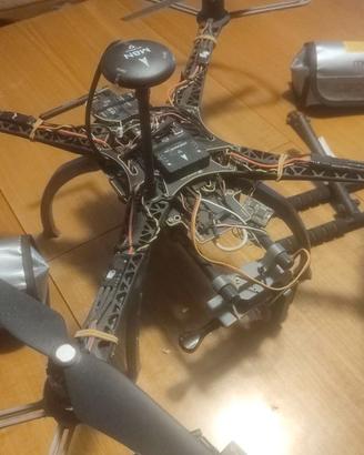 Drone autocostruito + batterie e accessori, pronto