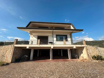 Villa di ampia metratura