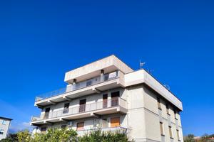 Appartamento scauri centro attico