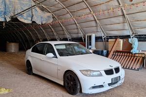 Smembro pezzi ricambi BMW E90