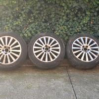 4 ruote cerchi e gomme con ruotino scorta