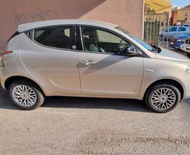 Lancia y - 2015