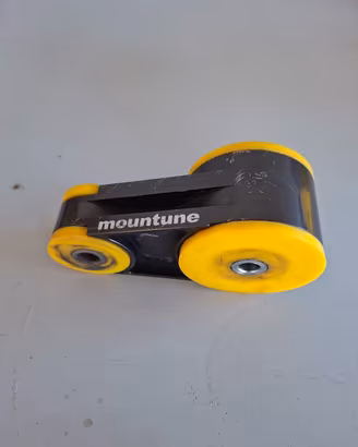 Supporto motore Mountune Fiesta ST mk8 rinforzato