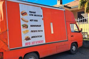 Fast food paninoteca ambulante