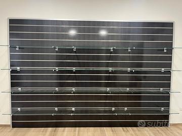 Pannello dogato arredamento negozio mensole  vetro