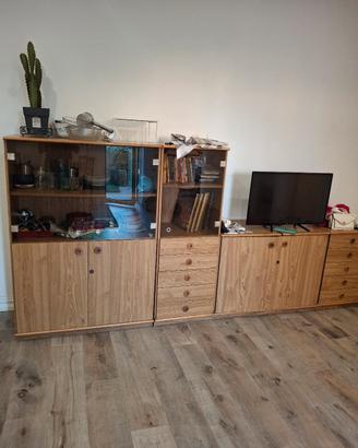 credenza sa salotto 