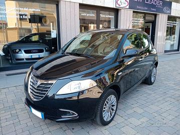 Lancia Ypsilon 0.9 TwinAir 85 CV 5 porte Metano Ec