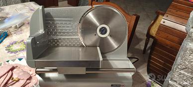 affettatrice  elettrica 